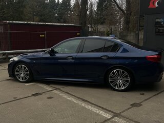 2017 BMW 5 серии 530d xDrive VII (G30/G31/G38), синий, 4000000 рублей, вид 3