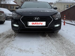 2017 Hyundai Solaris II, чёрный, 1700000 рублей, вид 4