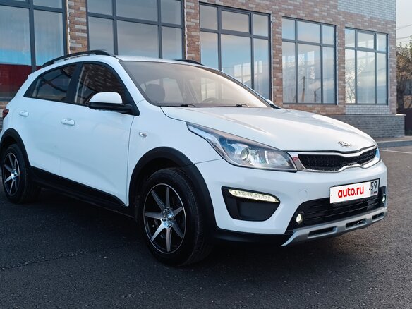 2019 Kia Rio X-Line IV, белый, 1300000 рублей - вид 2