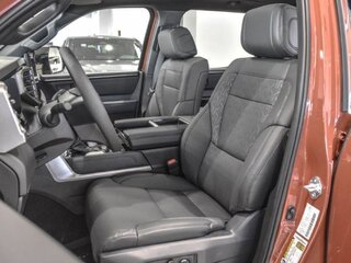 2026 Toyota Tundra CrewMax III, оранжевый, 9500000 рублей, вид 4