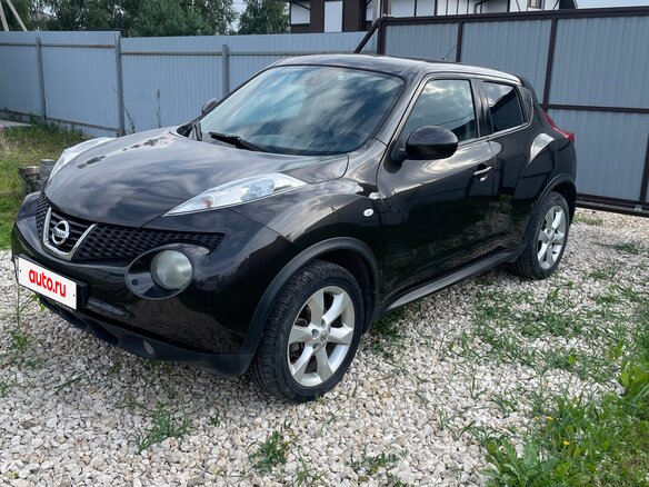 2011 Nissan Juke I, коричневый