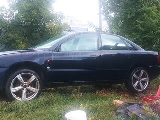 1996 Audi A4 I (B5), синий, 250000 рублей, вид 3