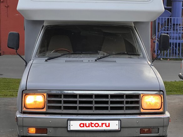 1990 Isuzu Elf (N-series), зелёный - вид 1