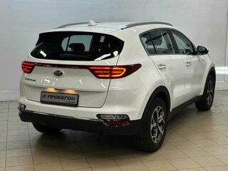 2019 Kia Sportage IV Рестайлинг, белый, 2535000 рублей, вид 4