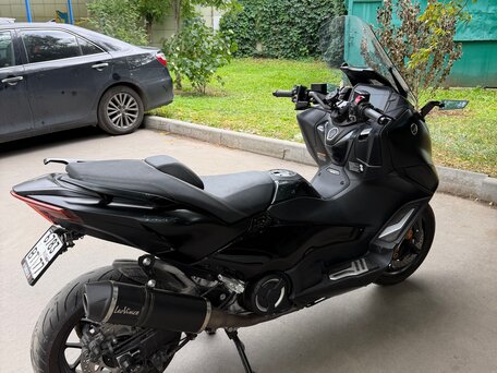 2024 Yamaha TMAX, чёрный, 1390000 рублей, вид 2