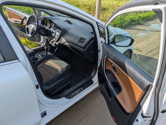 2018 Kia Ceed II Рестайлинг, белый, 1490000 рублей - вид 10