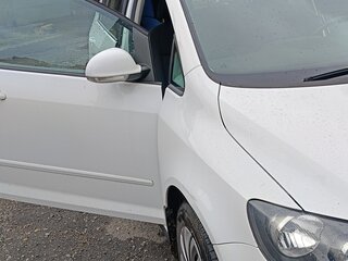 2010 Volkswagen Golf Plus II, белый, 680000 рублей, вид 2