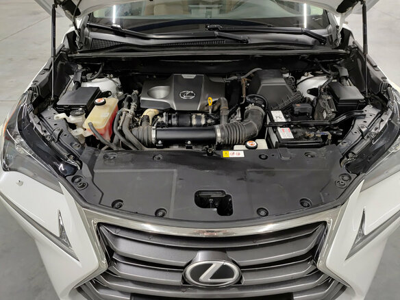 2017 Lexus NX 200t I, белый, 3160000 рублей - вид 8