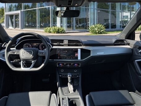 2026 Audi Q3 35 TFSI II (F3), серый, 3899000 рублей, вид 4