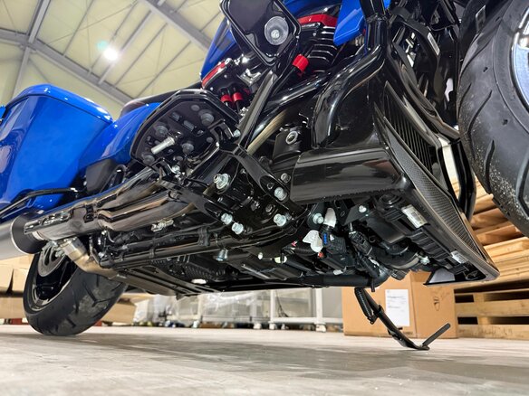2026 Harley-Davidson CVO Road Glide, синий - вид 26