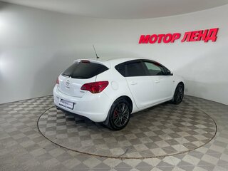 2011 Opel Astra J, белый, 470000 рублей, вид 4