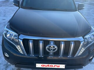 2015 Toyota Land Cruiser Prado 6-speed 150 Series Рестайлинг 1, чёрный, 3850000 рублей, вид 1