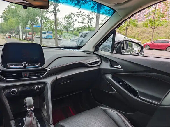 2023 Chevrolet Orlando II, серый, 1300000 рублей - вид 10