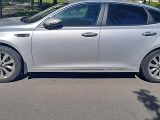 2017 Kia Optima IV, серебристый, 1070000 рублей, вид 3