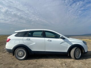 2019 Lada (ВАЗ) Vesta SW I, белый, 1000000 рублей, вид 3