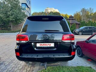 2018 Toyota Land Cruiser 200 Series Рестайлинг 2, чёрный, 4700000 рублей, вид 3