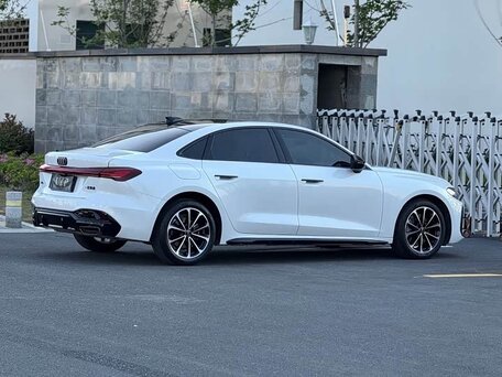2025 Audi A5 L III (B10), белый, 4493310 рублей, вид 2