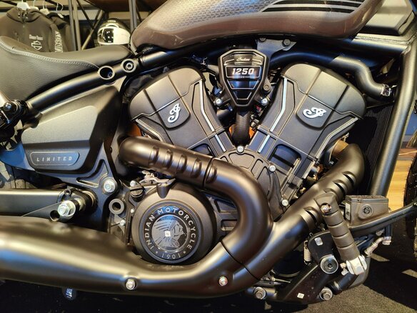 2026 Indian Scout, серый, 2390000 рублей - вид 5
