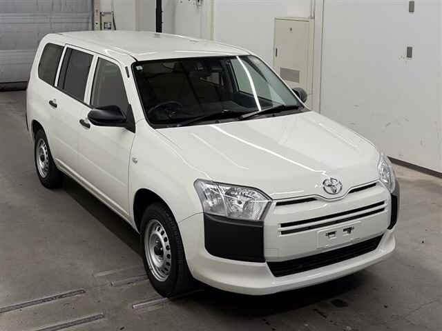 Открыть фотографии: Toyota Probox I Рестайлинг