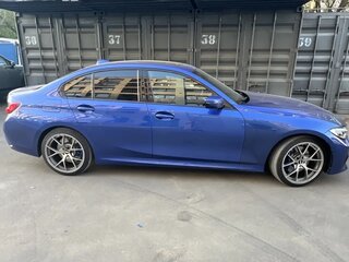 2018 BMW 3 серии 330i VII (G2x), синий, 3000000 рублей, вид 5