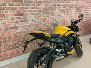 2026 Triumph Street Triple, жёлтый, 1850000 рублей, вид 3