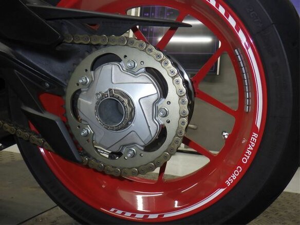 2020 MV Agusta F3 800, красный, 890000 рублей - вид 14