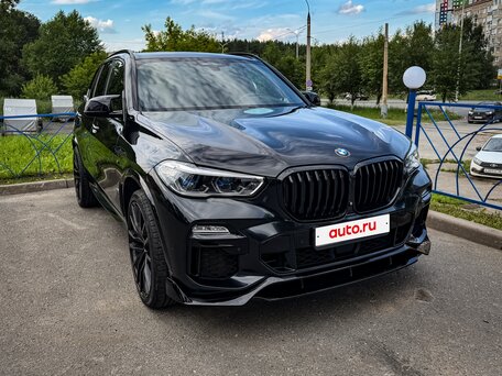 2019 BMW X5 M50d IV (G05/G18), чёрный, 6990000 рублей, вид 2