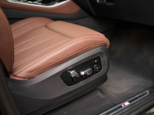 2024 BMW X5 30d IV (G05/G18) Рестайлинг, коричневый, 14299900 рублей - вид 29