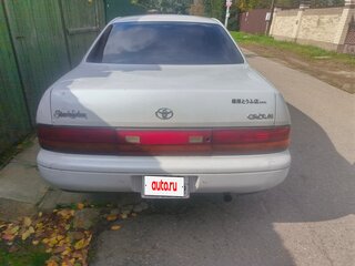 1991 Toyota Crown IX (S140), белый, 500000 рублей, вид 4