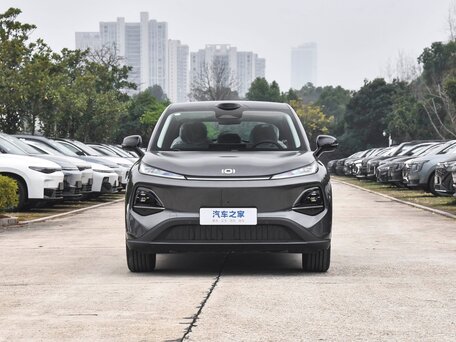 2026 Changan Qiyuan Q05 40.3 kWh II, серый, 2050000 рублей, вид 2