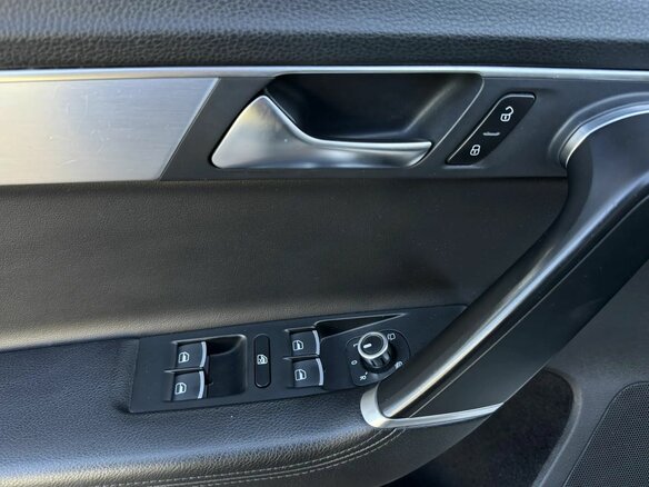 2012 Volkswagen Passat B7, белый, 999000 рублей - вид 25