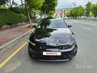 2025 Kia K5 III Рестайлинг, чёрный, 3120700 рублей, вид 4