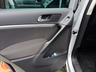 2013 Volkswagen Tiguan I Рестайлинг, серебристый, 1420000 рублей, вид 5