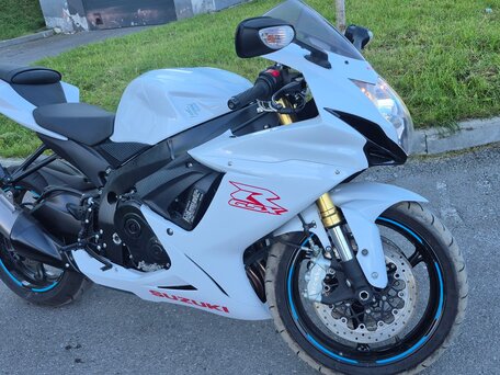 2019 Suzuki GSX-R 750, белый, 980000 рублей, вид 2