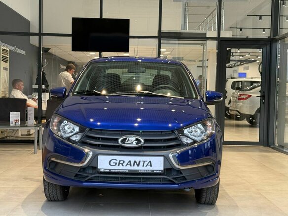 2026 Lada (ВАЗ) Granta I Рестайлинг, синий, 1156000 рублей - вид 1