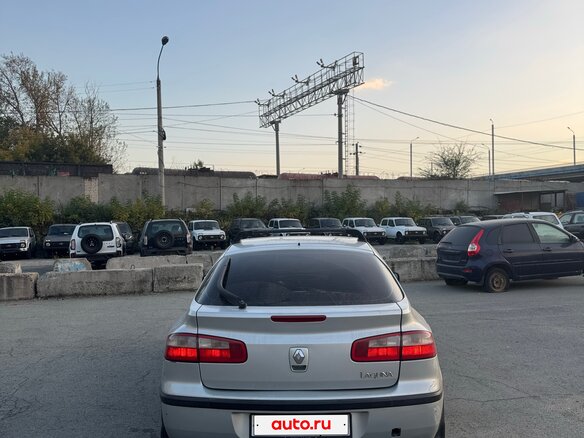 2001 Renault Laguna II, белый - вид 4