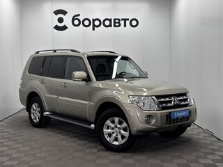 2012 Mitsubishi Pajero IV Рестайлинг 1, бежевый, 1870700 рублей, вид 3