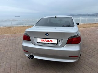 2004 BMW 5 серии 520i V (E60/E61), серебристый, 920000 рублей, вид 5