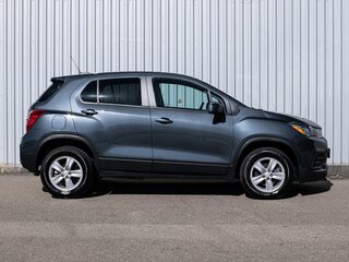 2022 Chevrolet Trax I Рестайлинг, серый, 1649000 рублей, вид 5
