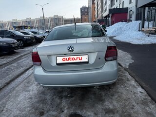 2014 Volkswagen Polo V, серебристый, 533000 рублей, вид 3