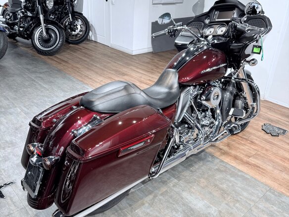 2018 Harley-Davidson Road Glide, пурпурный, 1899000 рублей - вид 5