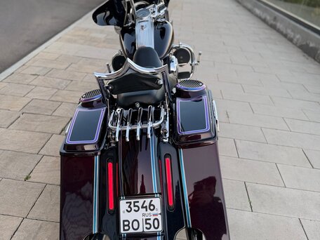 2009 Harley-Davidson Road King, пурпурный, 1100000 рублей, вид 3