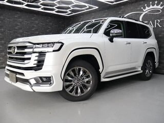 2025 Toyota Land Cruiser 300 Series, белый, 13595084 рублей, вид 1