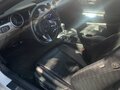 2019 Ford Mustang VI Рестайлинг, белый, 2800000 рублей - вид 3