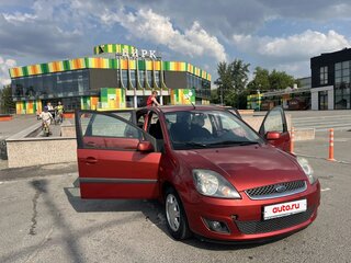 2007 Ford Fiesta Mk5, красный, 499999 рублей, вид 4