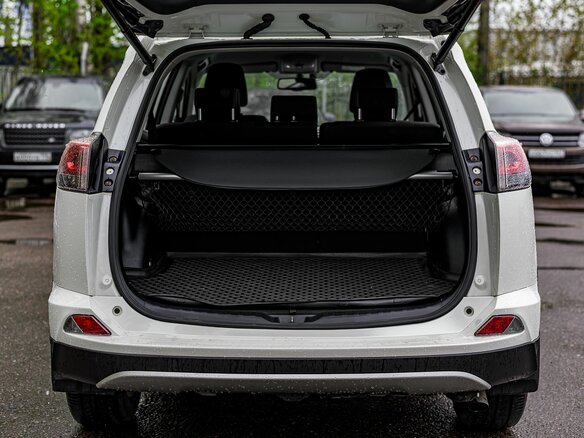 2017 Toyota RAV4 IV (XA40) Рестайлинг, белый, 1799000 рублей - вид 14