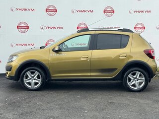 2017 Renault Sandero Stepway II, золотистый, 939000 рублей, вид 2