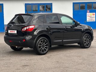 2013 Nissan Qashqai I Рестайлинг, чёрный, 1300000 рублей, вид 2
