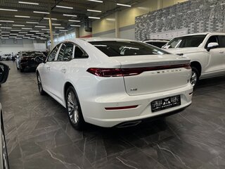 2024 Bestune B70 I Рестайлинг, белый, 2653000 рублей, вид 4