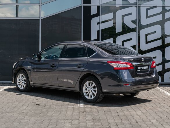 2017 Nissan Sentra VII (B17), серый - вид 1